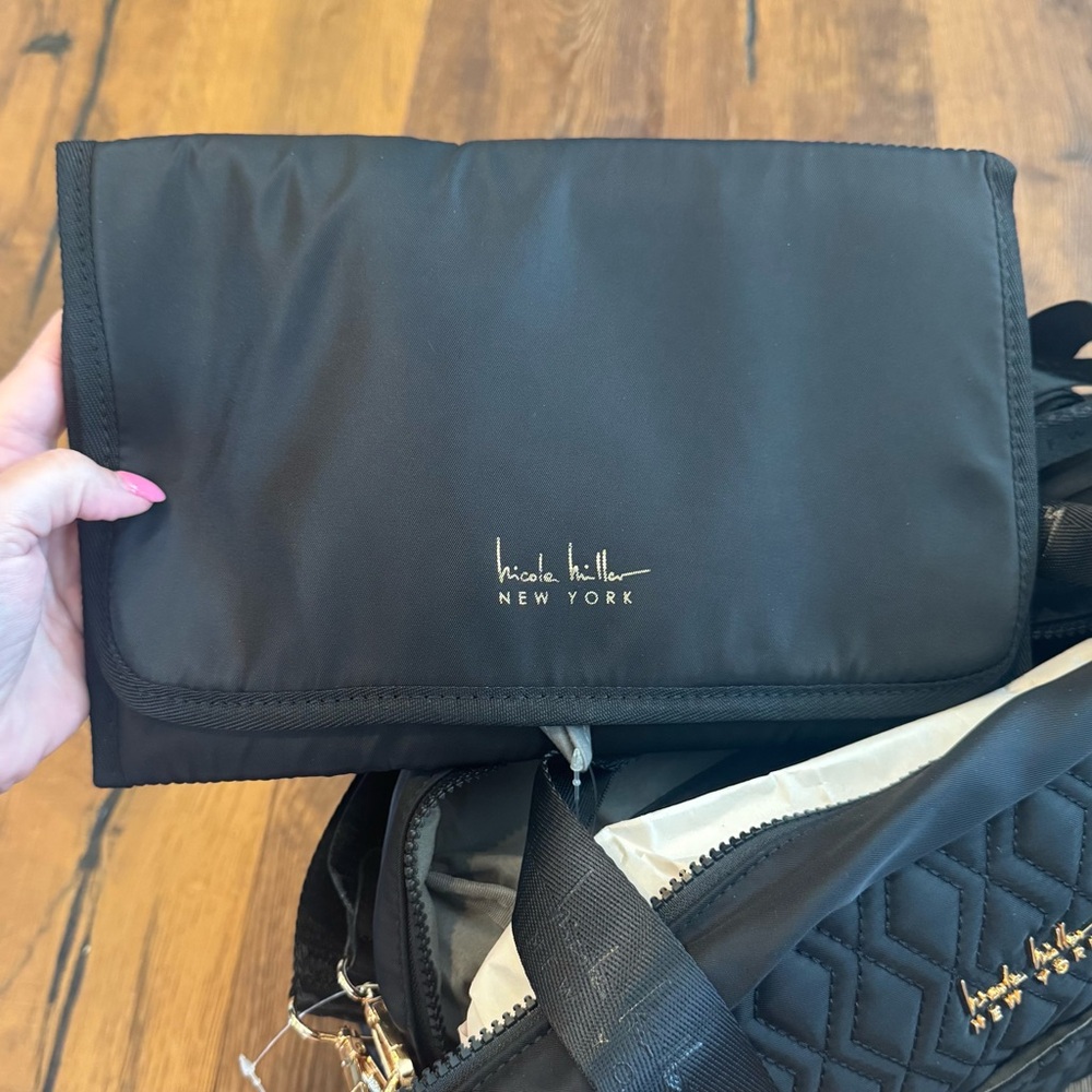 New! Nicole Miller Quilted Black Diaper Duffle Bag - Picture 8 of 13